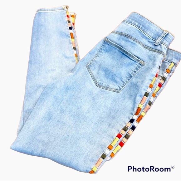 Knox Rose Adorable High Waisted Stretch Jean’s Retro 90s Boho Embroidered - Picture 12 of 12